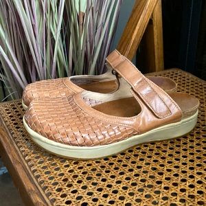 Haflinger Woven Honey Brown Leather Slingback Clog Sz EU 39 US 8